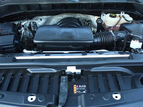Used 2021 Chevrolet Silverado 1500 W/T w/ WT Value Package AWD/4WD image 29