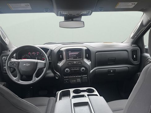 Used 2025 Chevrolet Silverado 2500 Custom w/ Custom Value Package image 20