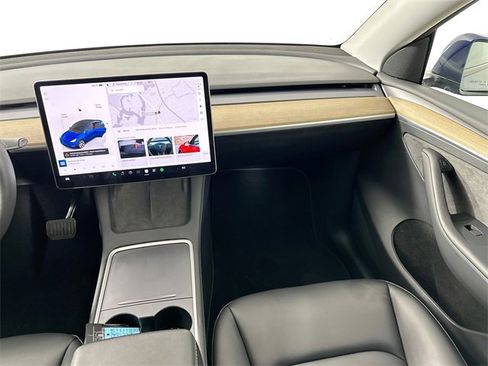 Used 2023 Tesla Model Y Long Range image 22