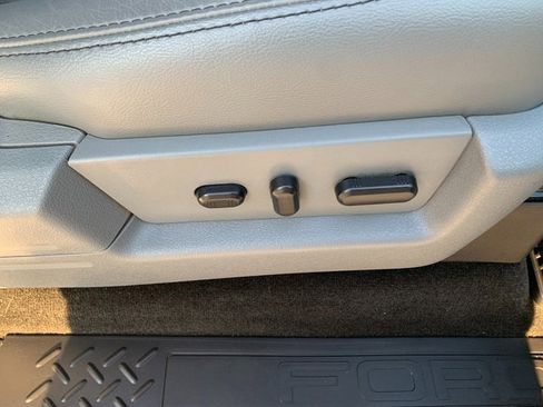 Used 2014 Ford F150 Lariat w/ Equipment Group 502A Luxury AWD/4WD image 12