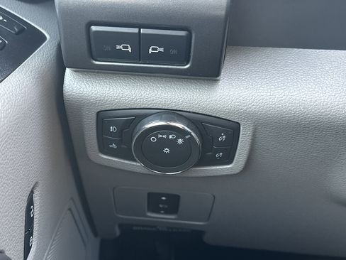 Used 2021 Ford F250 XLT w/ XLT Premium Package image 27