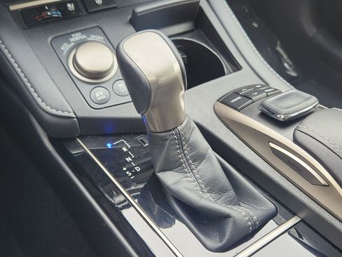 Used 2018 Lexus ES 300h image 11