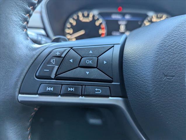 Used 2022 Nissan Altima 2.5 SR w/ Midnight Edition Package FWD image 13
