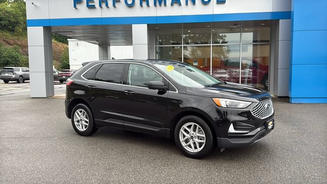 Used 2024 Ford Edge SEL AWD/4WD image 3