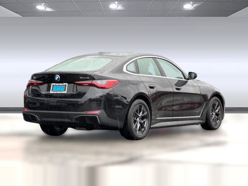 Used 2026 BMW i4 xDrive40i w/ Premium Package AWD/4WD image 9