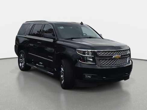 Used 2017 Chevrolet Tahoe LT w/ LT Signature Package image 3