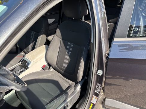 Used 2022 Hyundai Tucson SEL w/ Convenience Package FWD image 2