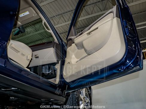 Used 2012 Chevrolet Suburban LT image 65