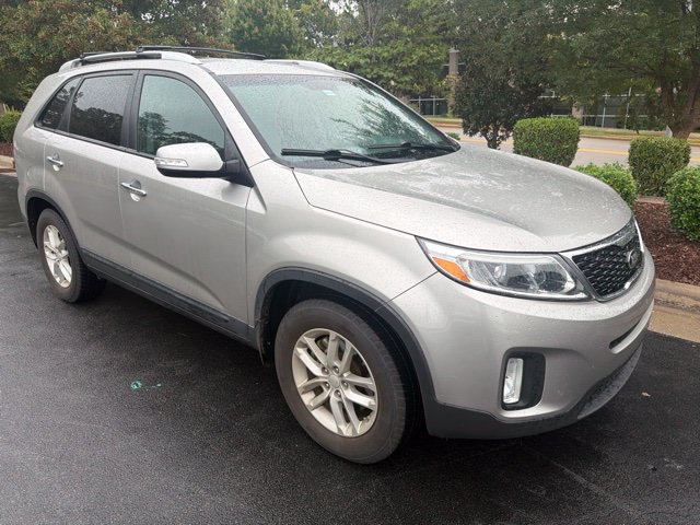Used 2015 Kia Sorento LX FWD image 2