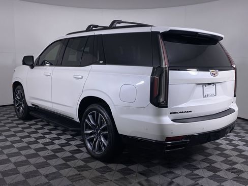 Certified 2022 Cadillac Escalade Sport w/ Touring Package image 20