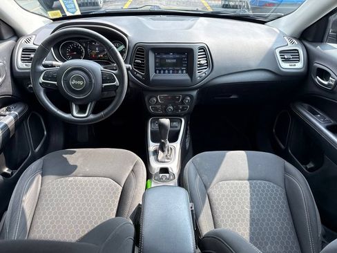 Used 2019 Jeep Compass Sport FWD image 17