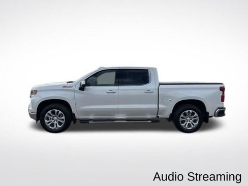 Used 2025 Chevrolet Silverado 1500 LTZ AWD/4WD image 2