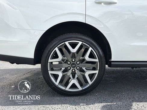 New 2026 Ford Expedition Platinum w/ Platinum Ultimate Package image 32