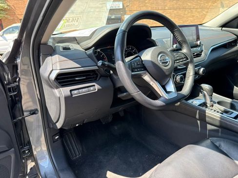 Used 2019 Nissan Altima 2.5 SR AWD/4WD image 12
