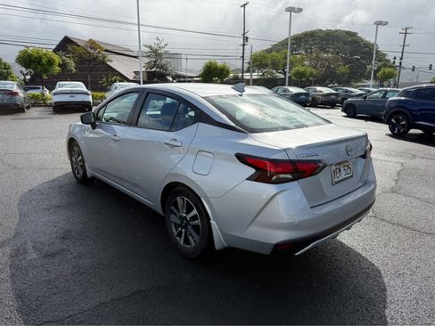 Used 2025 Nissan Versa SV w/ Trunk Package FWD image 4