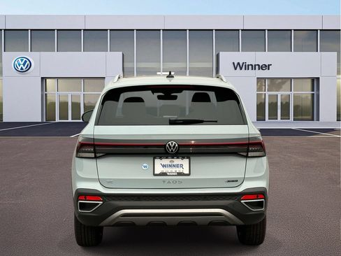 New 2026 Volkswagen Taos SE AWD/4WD image 4