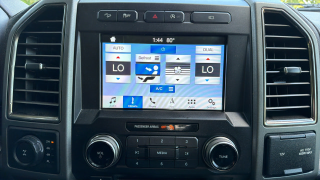 Used 2017 Ford F150 Raptor w/ Equipment Group 802A Luxury AWD/4WD image 38