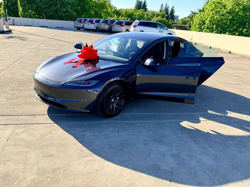 Used 2025 Tesla Model 3 Long Range RWD image 50