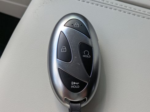 New 2026 Hyundai Santa Fe SE image 31