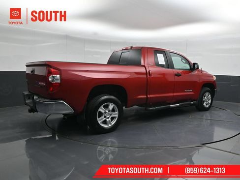 Used 2014 Toyota Tundra SR5 w/ SR5 Upgrade Package AWD/4WD image 2