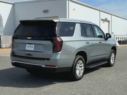 Used 2025 Chevrolet Tahoe LT AWD/4WD image 8
