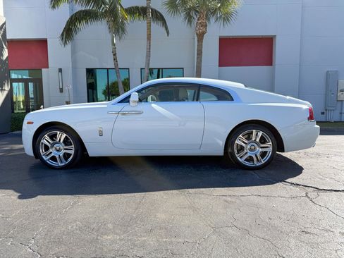 Used 2014 Rolls-Royce Wraith image 11
