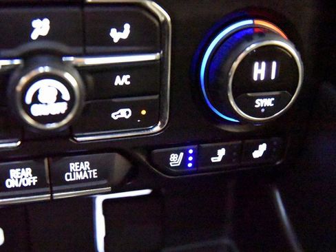 Used 2021 Chevrolet Tahoe High Country image 26