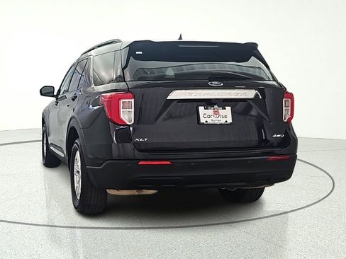 Used 2022 Ford Explorer XLT AWD/4WD image 6
