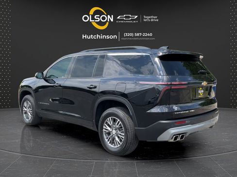 Used 2025 Chevrolet Traverse LT AWD/4WD image 5
