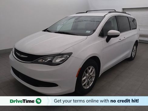 Used 2021 Chrysler Voyager Lxi FWD image 1