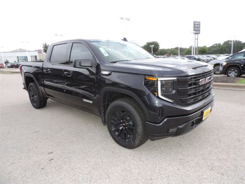 New 2025 GMC Sierra 1500 Elevation image 3