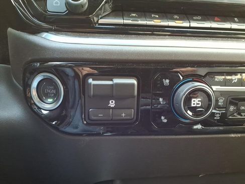 Used 2025 Chevrolet Silverado 1500 LTZ w/ LTZ Premium Package image 24