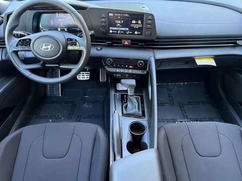 New 2026 Hyundai Elantra Sport FWD image 11