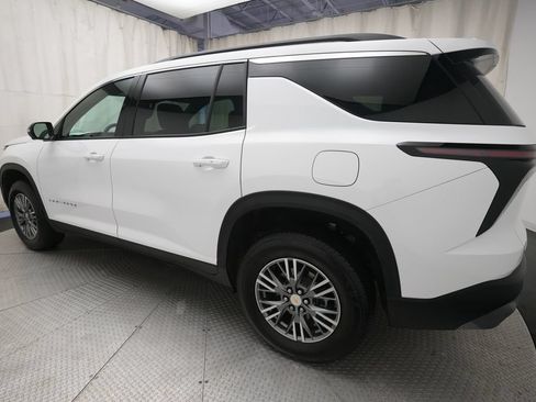 Used 2026 Chevrolet Traverse LT w/ Driver Confidence Package AWD/4WD image 34