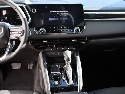 New 2026 GMC Canyon Elevation w/ Convenience Package image 16