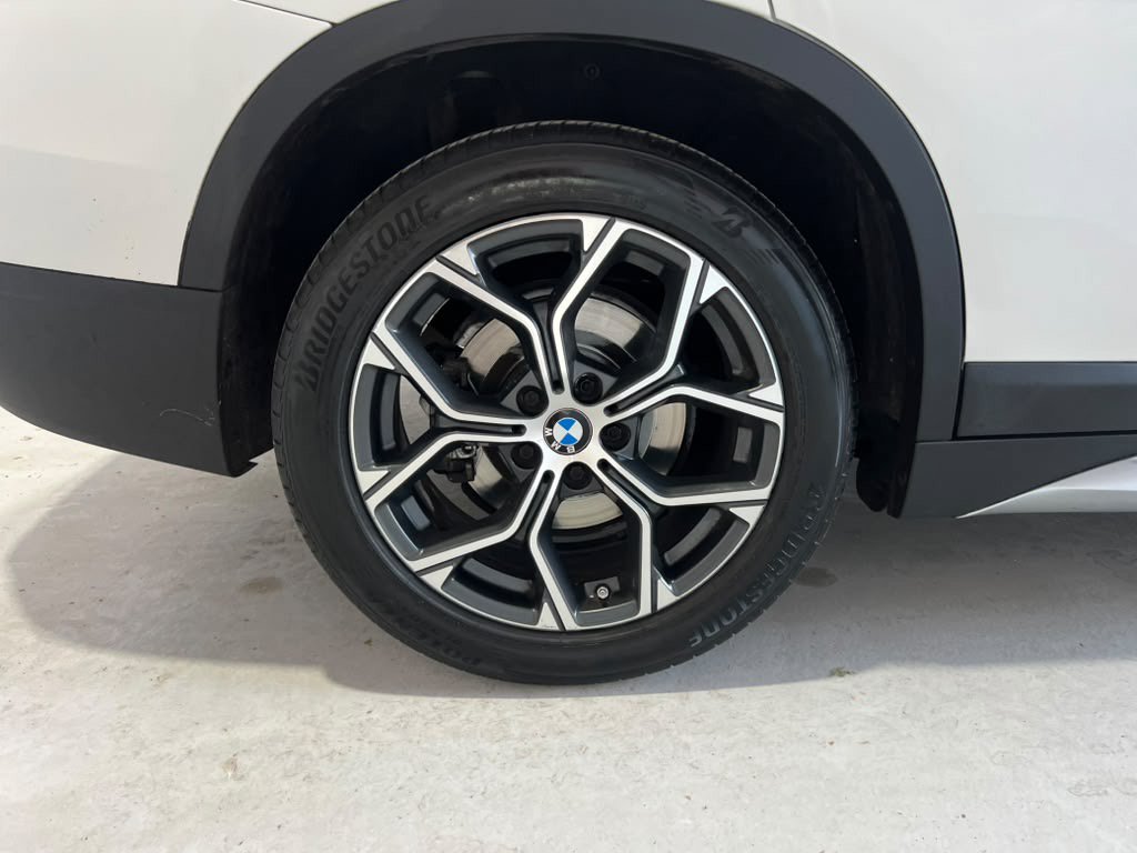 Used 2020 BMW X1 xDrive28i AWD/4WD image 9