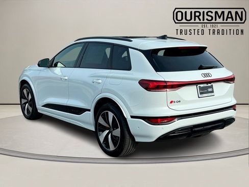 Certified 2025 Audi SQ6 e-tron Prestige w/ Black Optic Package image 6