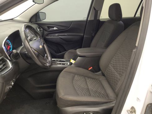 Used 2020 Chevrolet Equinox LT FWD image 17