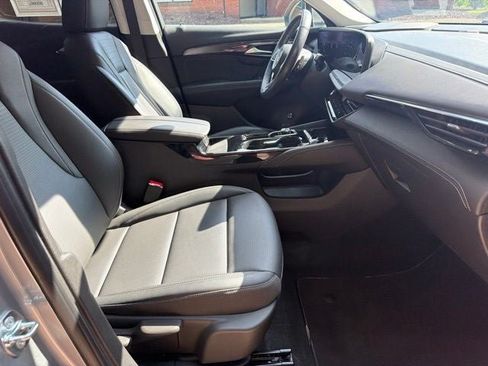 Used 2024 Buick Envision Preferred AWD/4WD image 32