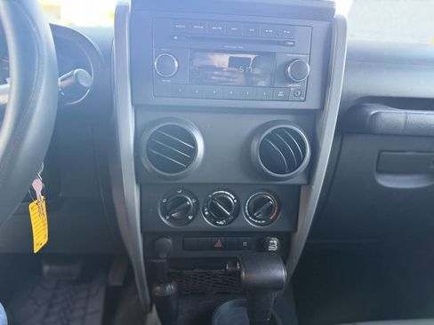 Used 2009 Jeep Wrangler X AWD/4WD image 12