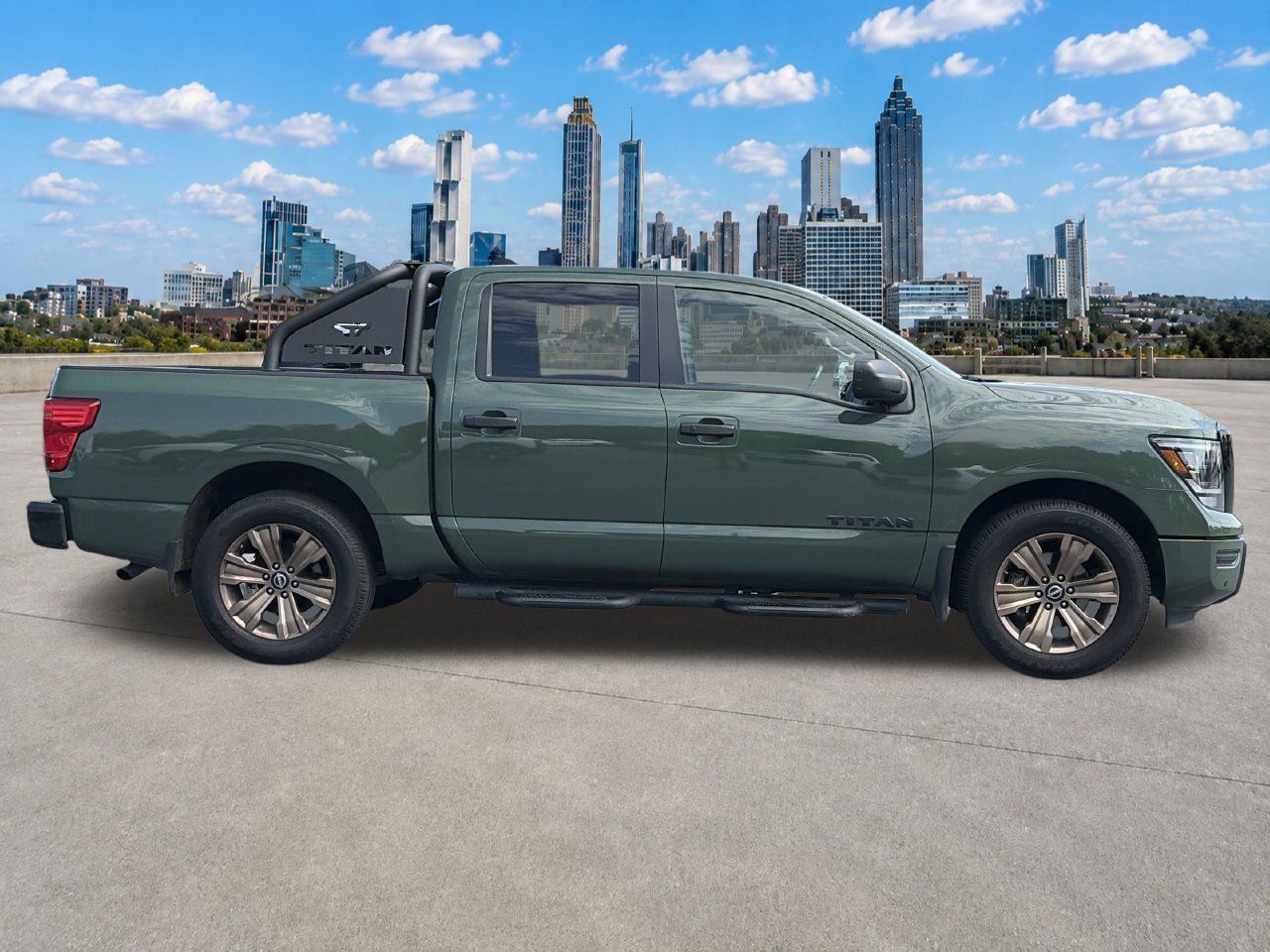 Certified 2024 Nissan Titan SV w/ SV Bronze Edition Package RWD image 6