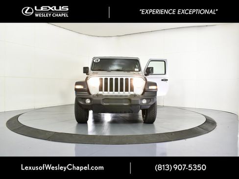 Used 2018 Jeep Wrangler Unlimited Sport S image 40