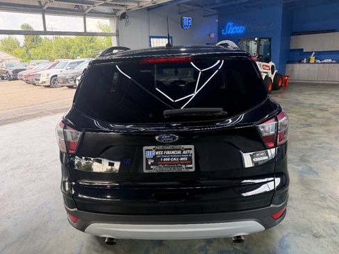 Used 2017 Ford Escape SE FWD image 10