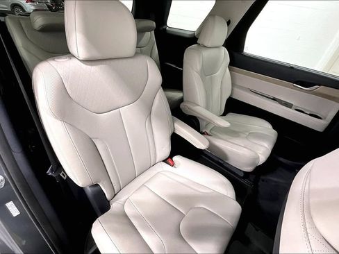 Used 2022 Hyundai Palisade SEL w/ Premium Package FWD image 33