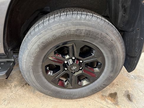 Used 2019 Toyota 4Runner SR5 Premium AWD/4WD image 9