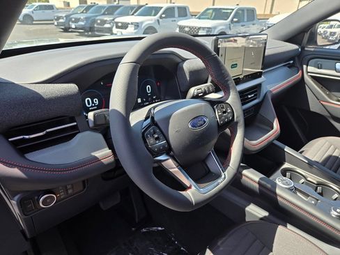 New 2026 Ford Explorer ST-Line w/ ST-Line Street Pack AWD/4WD image 8