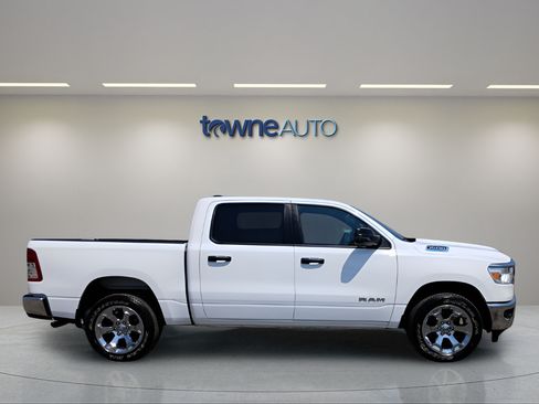 Used 2023 RAM 1500 Big Horn AWD/4WD image 7