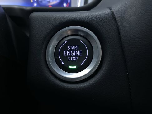 Used 2024 Chevrolet Tahoe Z71 w/ Luxury Package image 9