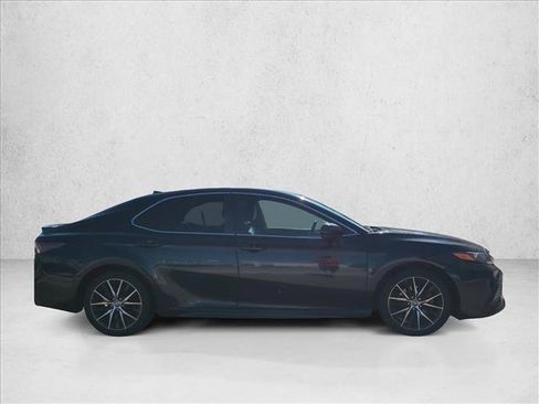 Certified 2021 Toyota Camry SE w/ Carpet Mat Package (TMS) FWD image 4