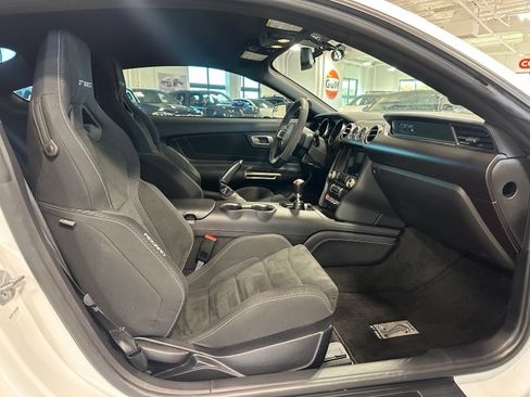 Used 2018 Ford Mustang Shelby GT350 w/ Electronics Package RWD image 36